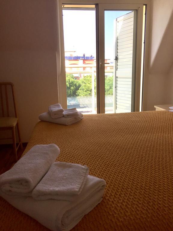 Hotel Bamar 皮纳雷拉 外观 照片