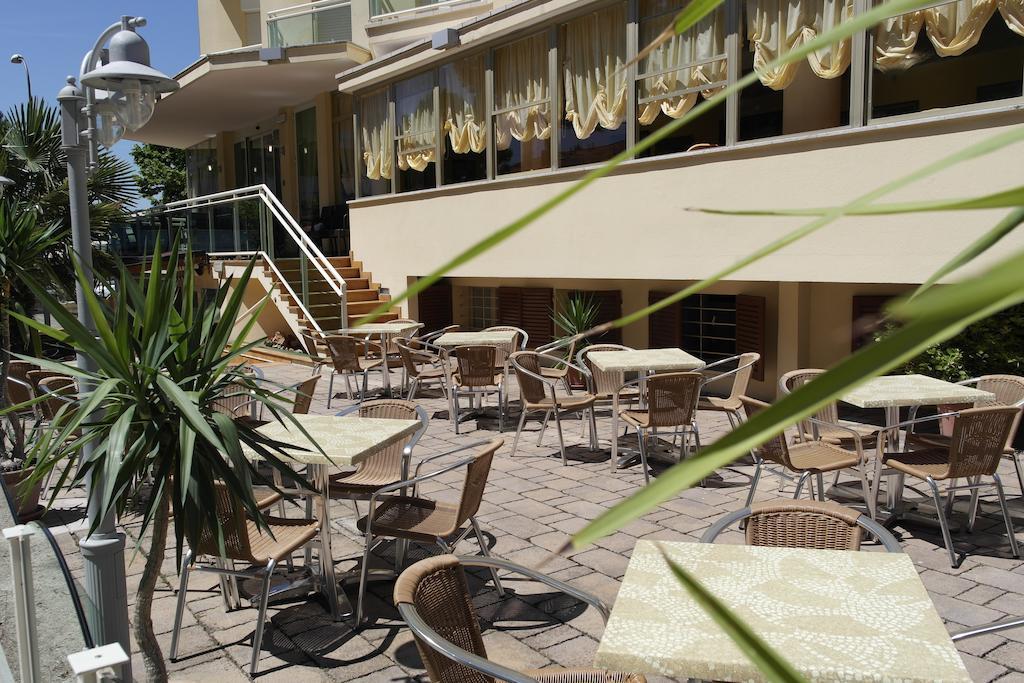 Hotel Bamar 皮纳雷拉 外观 照片